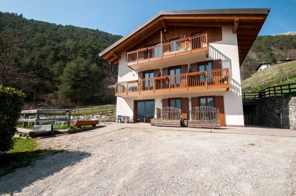 B&B Ledro Affittacamere Mezzolago Exterior foto
