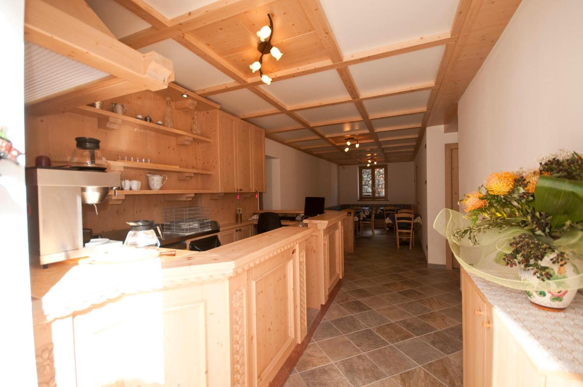 B&B Ledro Affittacamere Mezzolago Exterior foto