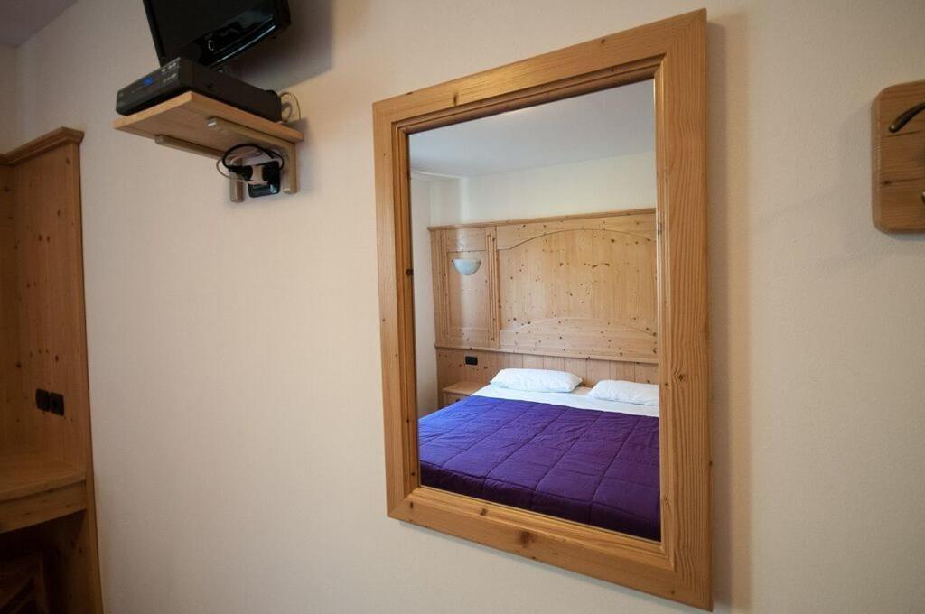 B&B Ledro Affittacamere Mezzolago Quarto foto