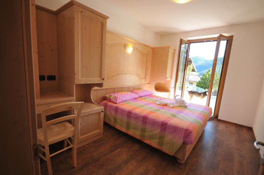 B&B Ledro Affittacamere Mezzolago Quarto foto